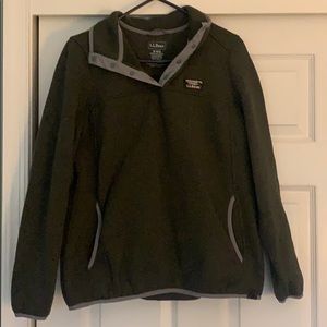 LL Bean pull over fleece ! Great condition!